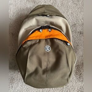 Crumpler Sinking Barge
Camera / Laptop Backpack Olive and Orange